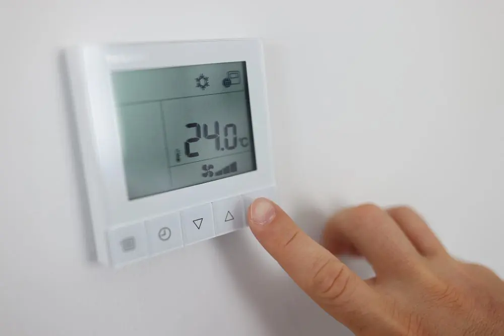 3 Reasons to Upgrade Your Thermostats